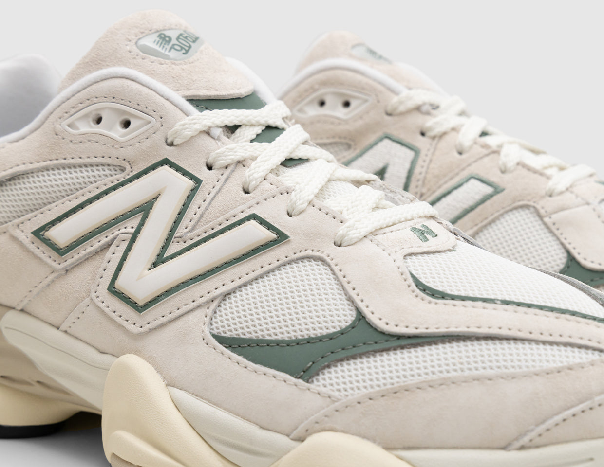New Balance 9060 Linen / Dark Juniper – size? Canada