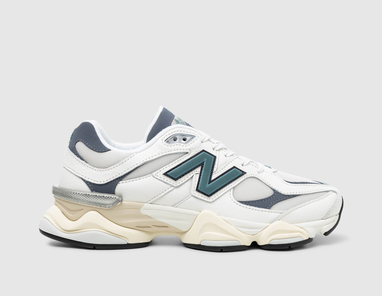 New Balance 9060 Sea Salt / New Spruce – size? Canada
