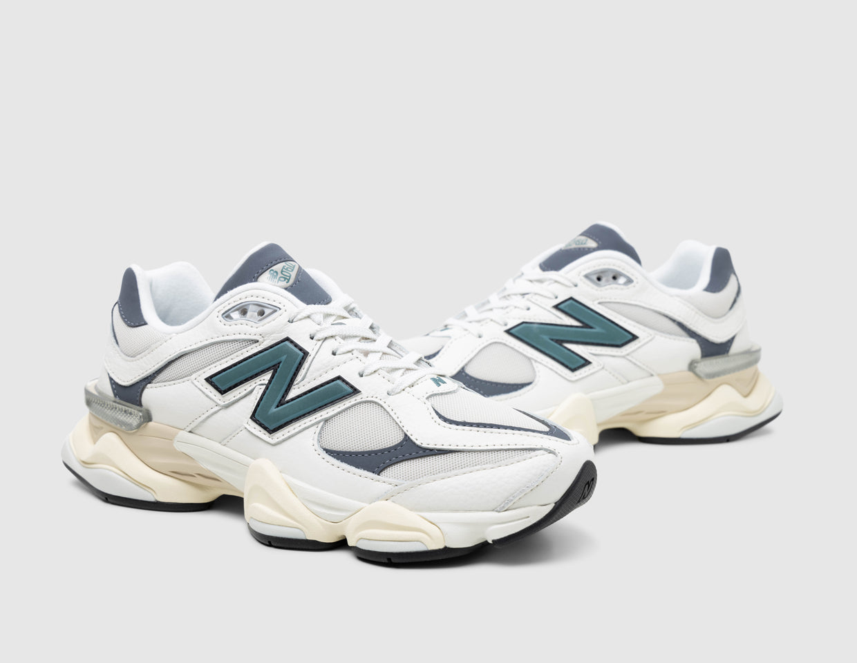 New Balance 9060 Sea Salt / New Spruce – size? Canada