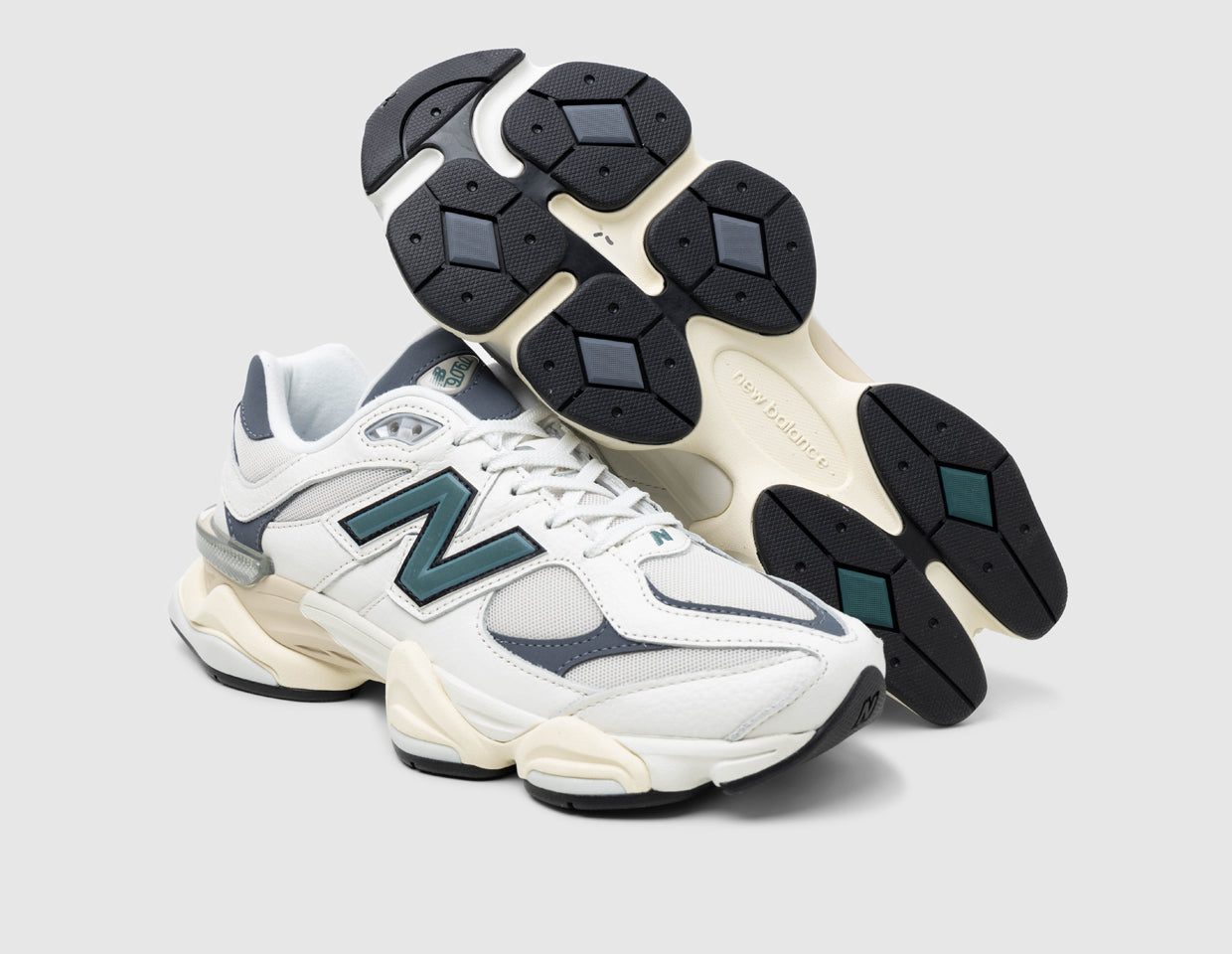 New Balance 9060 Sea Salt / New Spruce – size? Canada