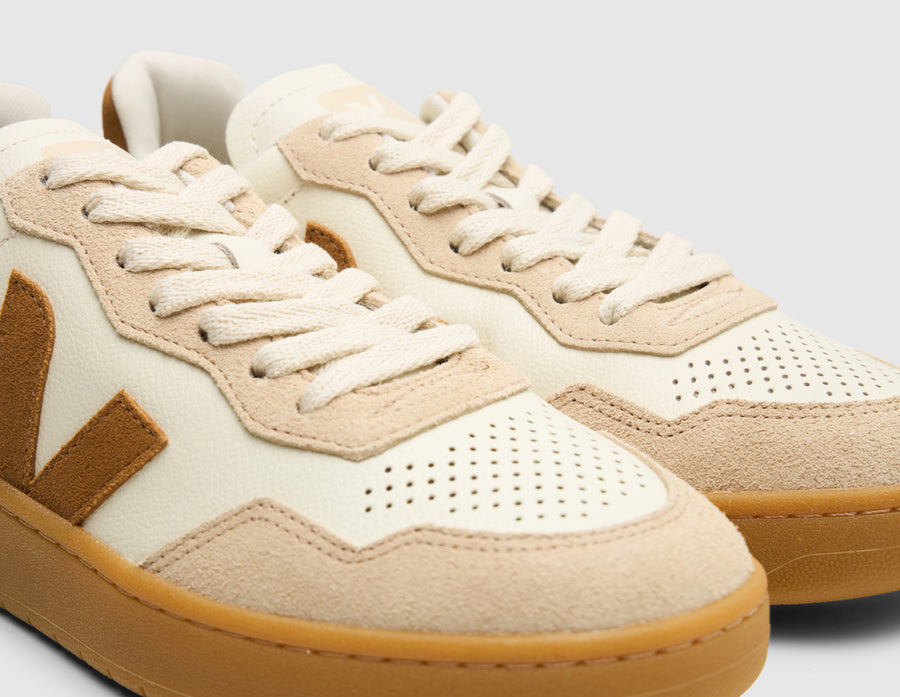 VEJA Women's V-90 Pure Camel / Almond Natural