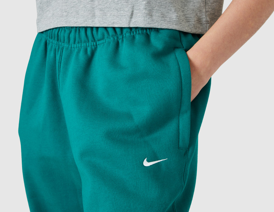 Nike Women’s Solo Swoosh Fleece Pants Mystic Green / White