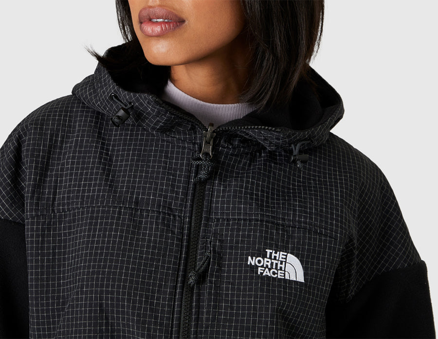 The North Face Women's Convin Microfleece Pullover Hoodie / TNF Black
