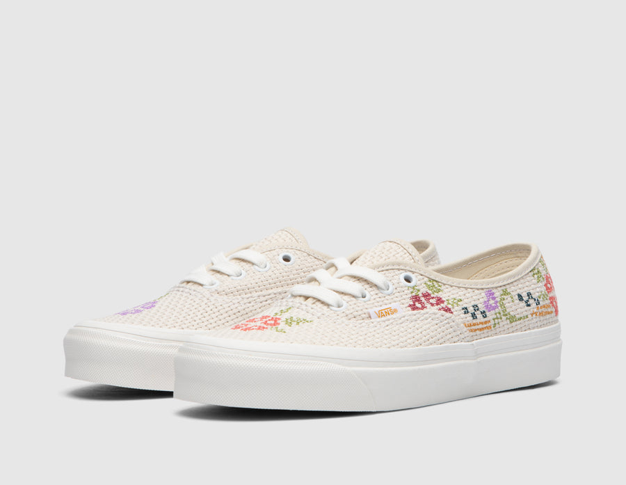 Vans Women's Authentic 44 DX Stitched Together Classic White